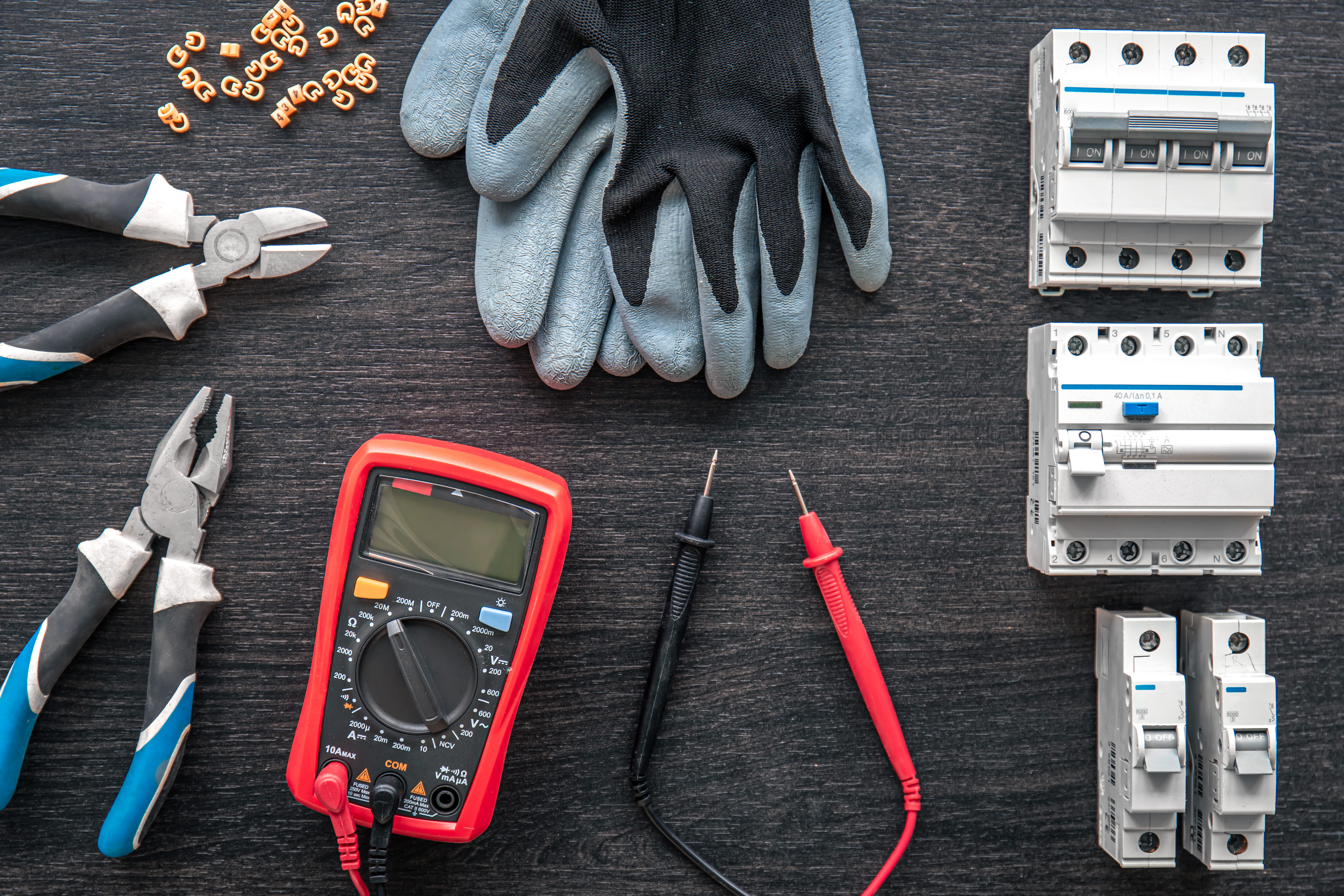 Mechanical and electrical infrastructure components for industrial sites
